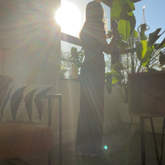 Meet your Posher, Lauren - Picture 2 of 3